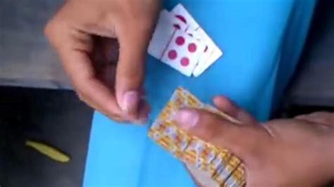 gambar orang main domino bagi yang ingin diskon Pecinta Valorant Setia puas pilihan skin image 2
